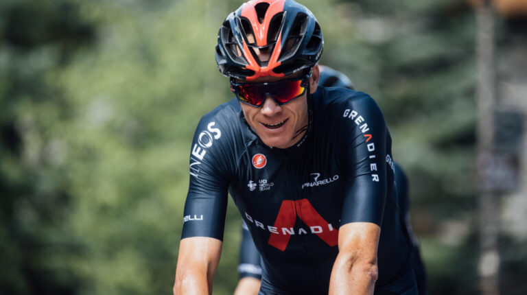El británico Chris Froome enfrentará en la Vuelta a España su última carrera con el Ineos Grenadiers.