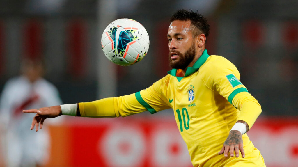 Con un ‘hat trick’ de Neymar, Brasil vence a Perú y es puntero de la Eliminatoria