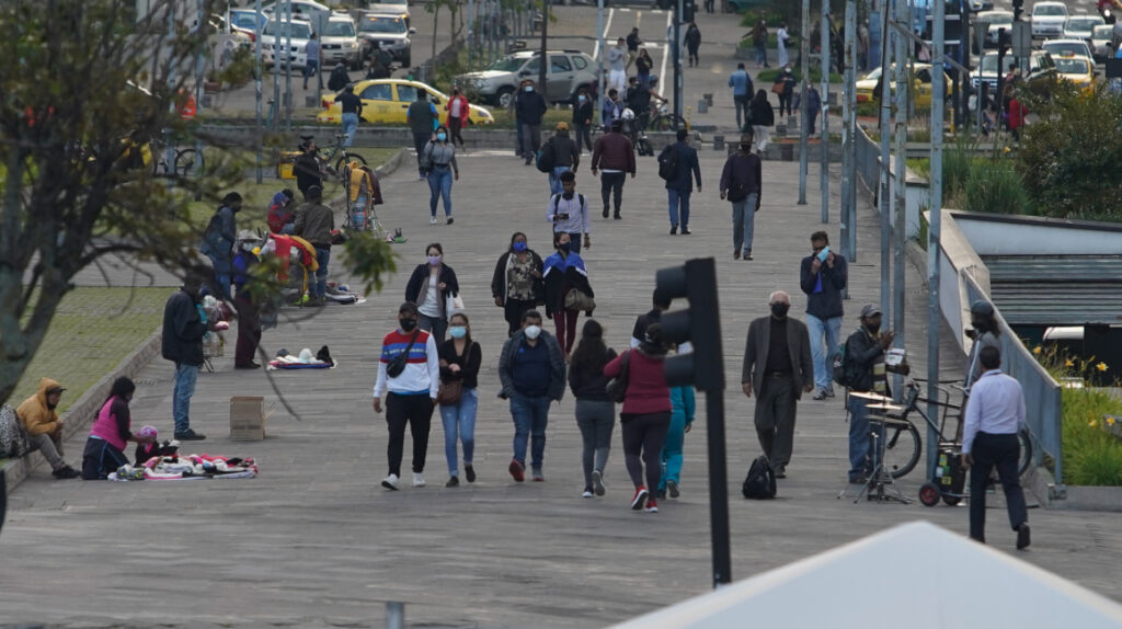 Quito apunta a tres estrategias para frenar contagios de Covid-19