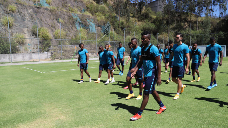 Ecuador entrenamiento Eliminatorias