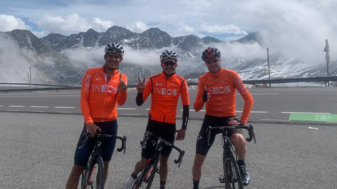 Andrey Amador, Richard Carapaz y Chris Froome entrenando en Andorra y preparando su participación en La Vuelta a España 2020.
