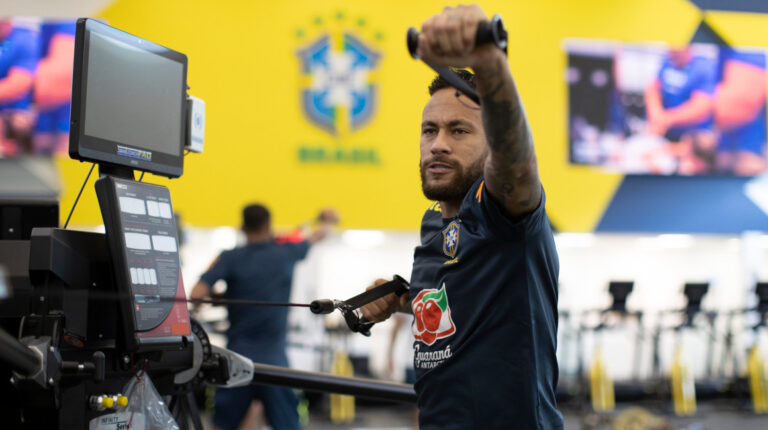 Neymar en el entrenamiento de este martes 6 de octubre con la selección de Brasil