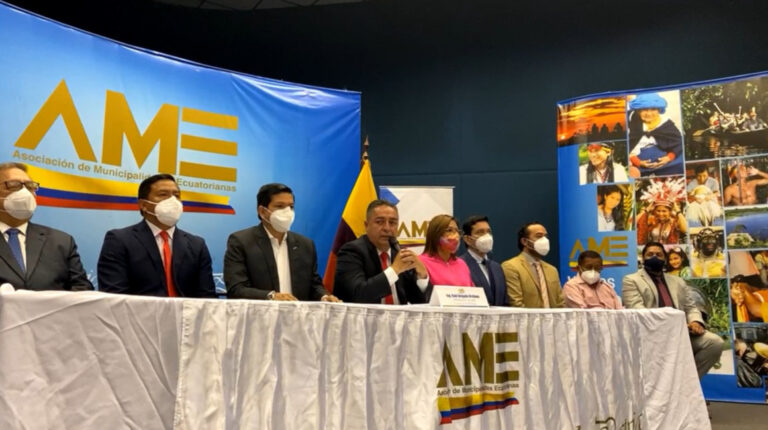 El presidente de la AMe, Raúl Delgado, durante una rueda de prensa, el 30 de noviembre de 2020.