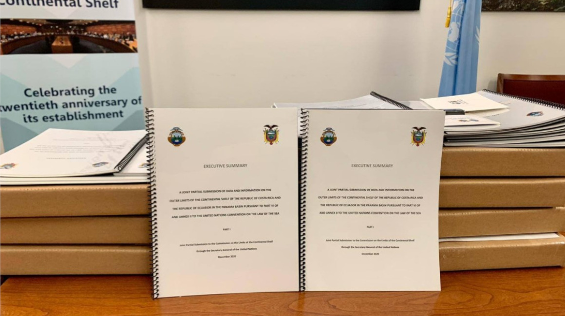 Ecuador y Costa Rica entregaron ante la Comisión de Límites de la Plataforma Continental de la ONU, en Nueva York, la Primera Presentación Conjunta para la definición del límite exterior de la plataforma continental, el 16 de diciembre de 2020.
