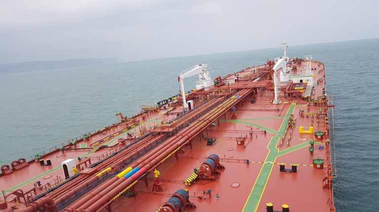 Foto referencial de un buque petrolero ecuatoriano, en diciembre de 2018.