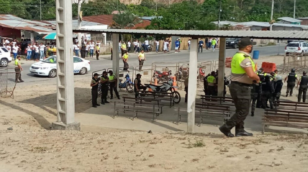 Enfrentamiento entre bandas deja seis muertos en cárcel de Esmeraldas
