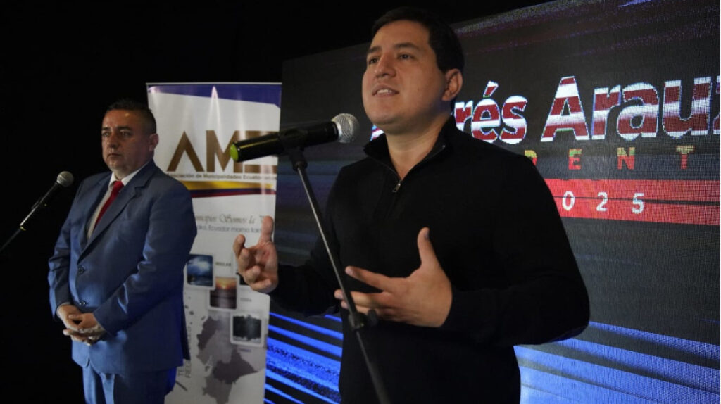 Andrés Arauz pretende marcar distancias con Correa para su campaña
