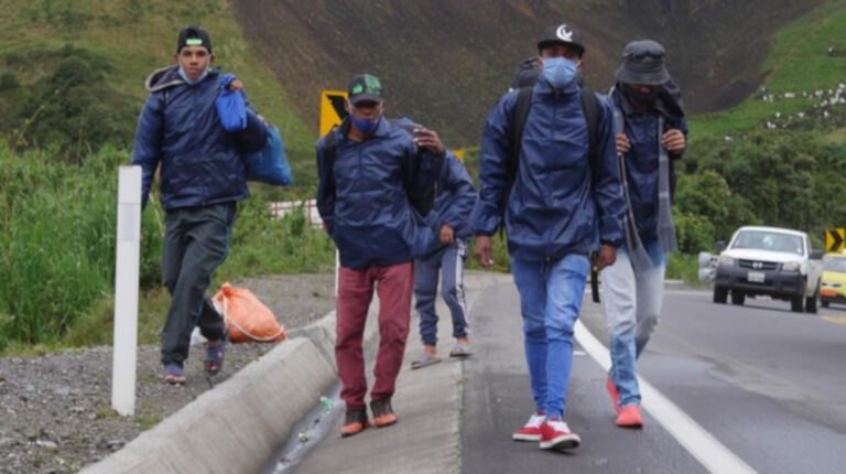 Ecuador otorga amnistía migratoria a venezolanos irregulares