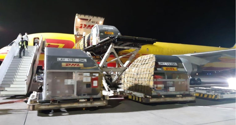 El 20 de abril de 2020 llegó al aeropuerto de Quito el primer cargamento de pruebas. 