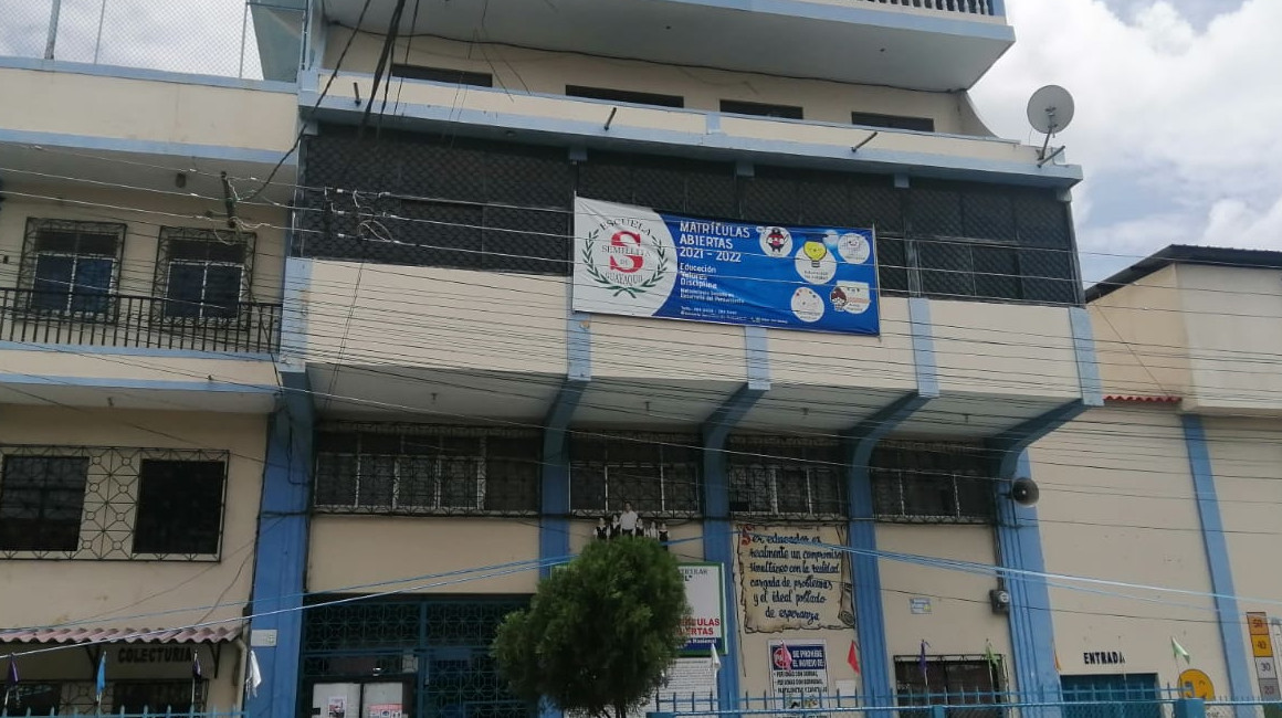 La unidad educativa Semillitas es una institución insigne en esta zona popular de Guayaquil. 