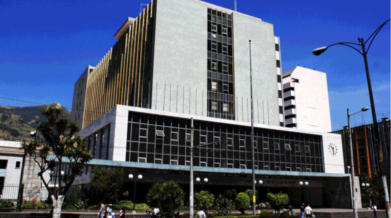 Edficio del Banco Central del Ecuador, en Quito, en marzo de 2021.