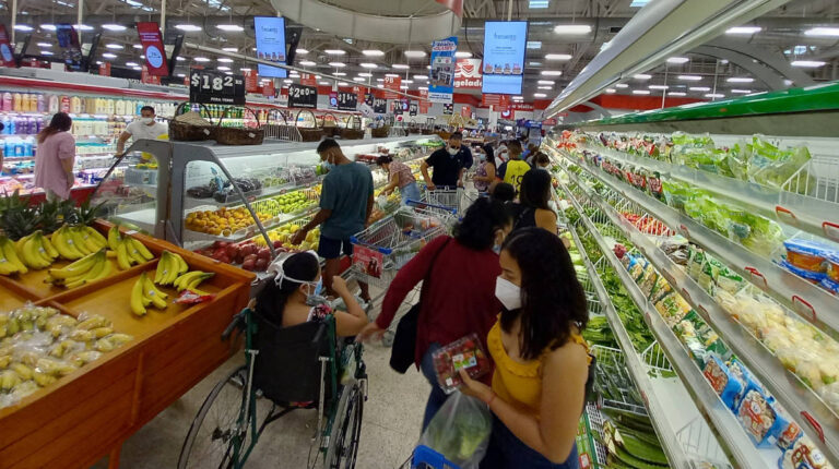Vacunación, crédito, exportaciones y remesas empujan recuperación económica