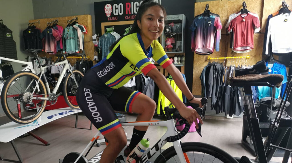 Lesly Ojeda: la ciclista quiteña que sigue el ejemplo de Miryam Núñez