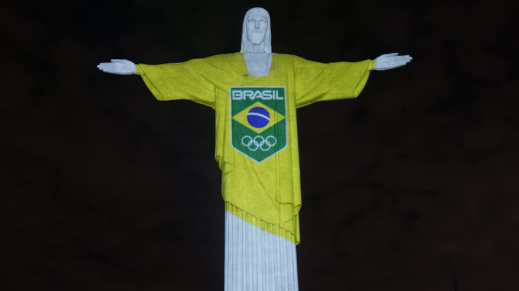 El Cristo Redentor, de verde y amarillo a 100 días de los Juegos Olímpicos