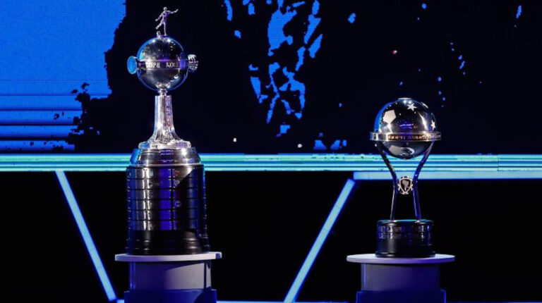 Trofeos de la Copa Libertadores y Sudamericana 2021