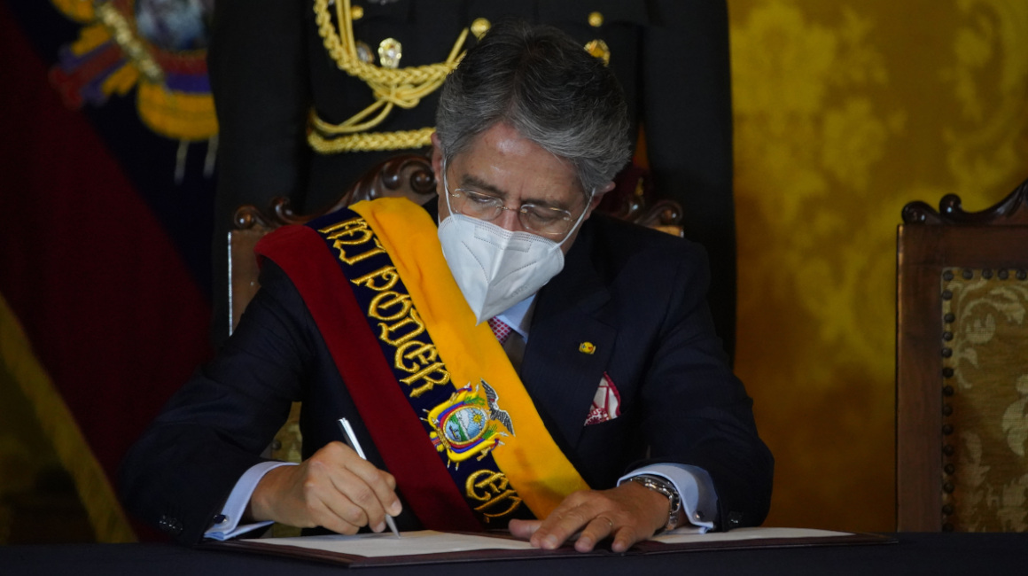El presidente Guillermo Lasso firmó el envío de la nueva Ley de Libertad de Expresión, este 24 de mayo de 2021.