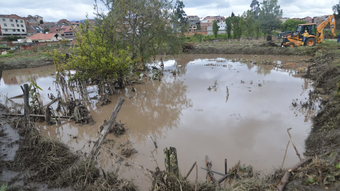 Los sembríos quedaron bajo el agua en Cuenca, por la intensidad de las lluvias. 