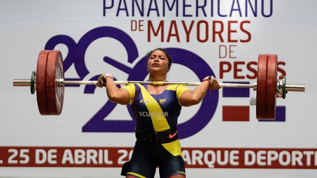 Alexandra Escobar, campeona sudamericana de levantamiento de pesas
