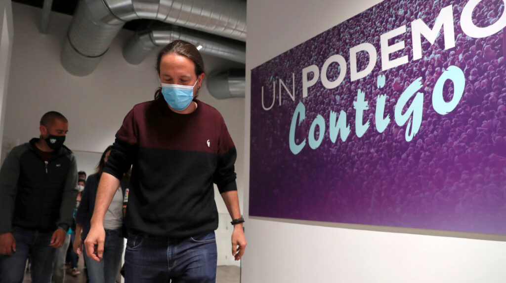 Iglesias renuncia a todo tras su fracaso electoral en Madrid, donde el PP arrasa