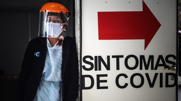 La variante delta puede ser tan contagiosa como la varicela, según CDC
