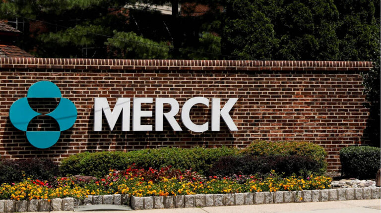 El logo de Merck Sharp & Dohme, en su complejo en Nueva Jersey.