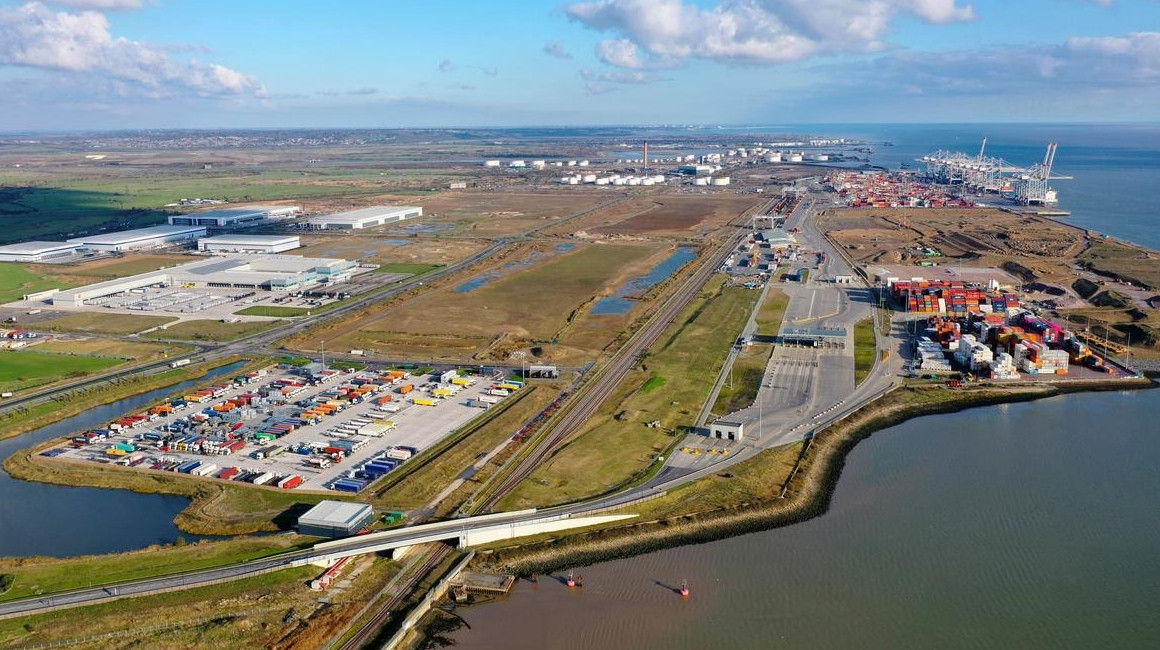 El puerto de Londres, en Reino Unido, es otra inversión de DP World en el mundo.