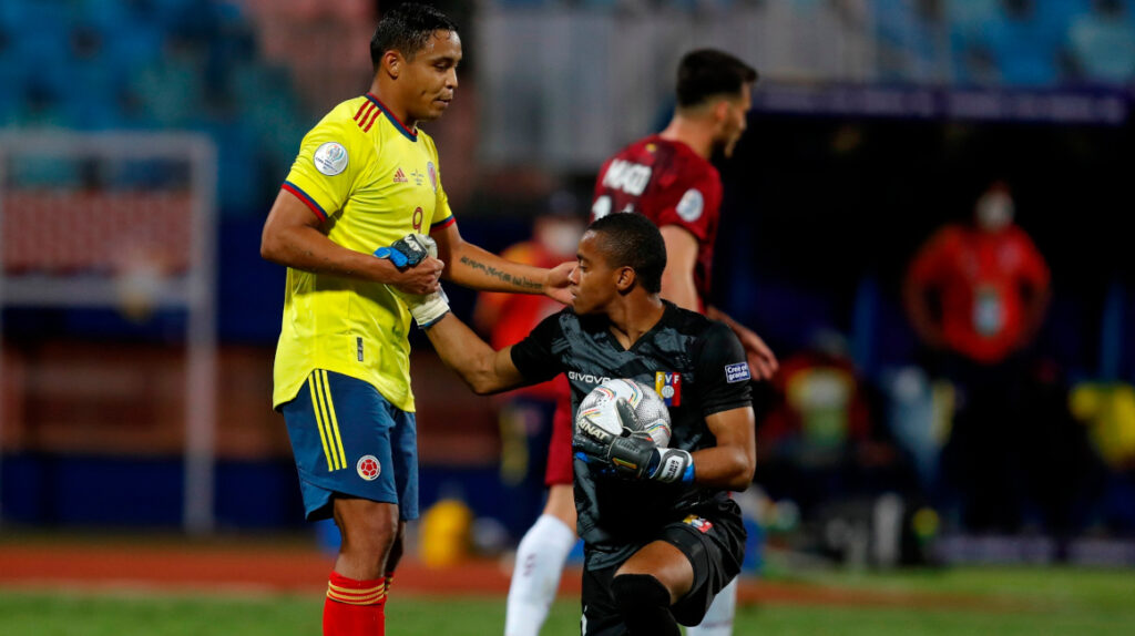 Faríñez salva a Venezuela de su segunda derrota en Copa América