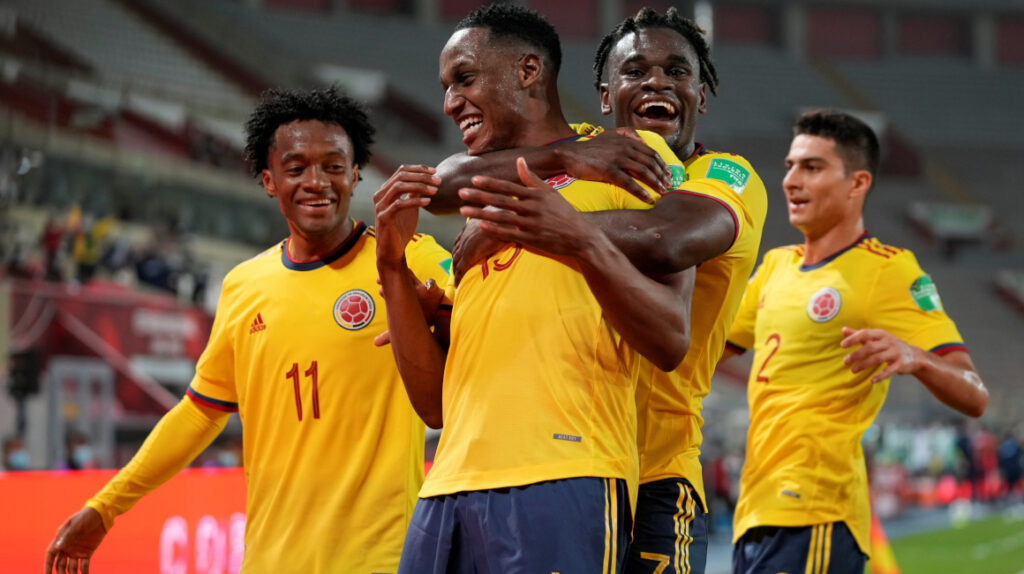 Colombia golea a Perú en Lima y lo hunde en el último lugar de la tabla