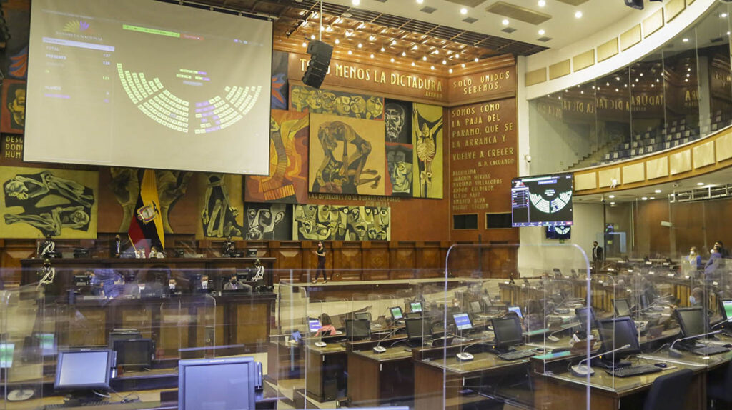 Tres asambleístas son los que más han faltado a las votaciones del Pleno
