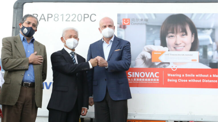 El 3 de julio de 2021 llegaron dos millones de dosis de Sinovac a Quito.