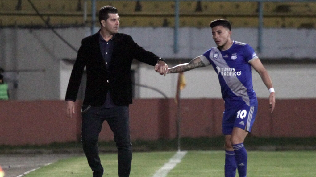 Emelec consigue una sufrida victoria ante Deportivo Cuenca