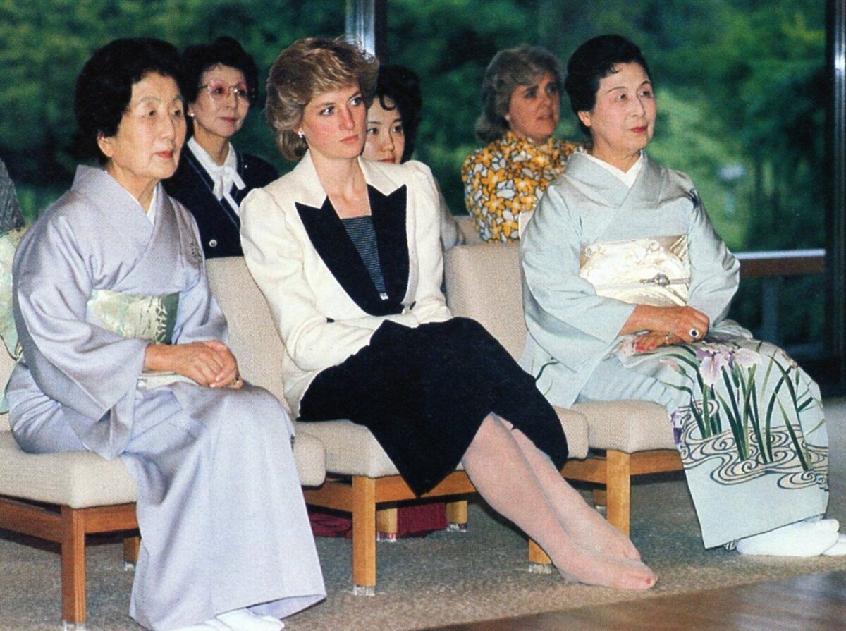 Diana de Gales en Tokio: visita oficial a un templo budista, 1986