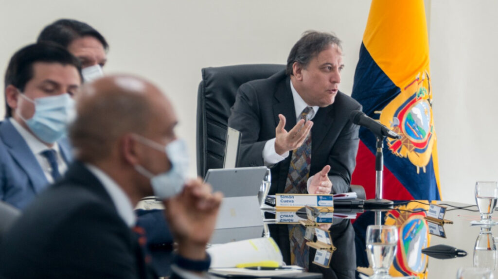 Finanzas dice que medidas económicas serán ‘discutidas y consensuadas’