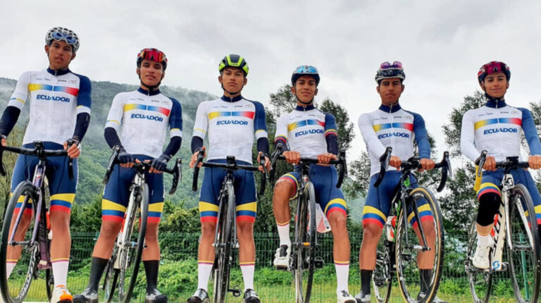 El equipo ecuatoriano que competirá en el Tour de Savoie, del 4 al 8 de agosto de 2021.