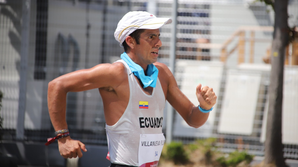 Claudio Villanueva mostró coraje y perseverancia durante los 50 kilómetros de Tokio 2021. 