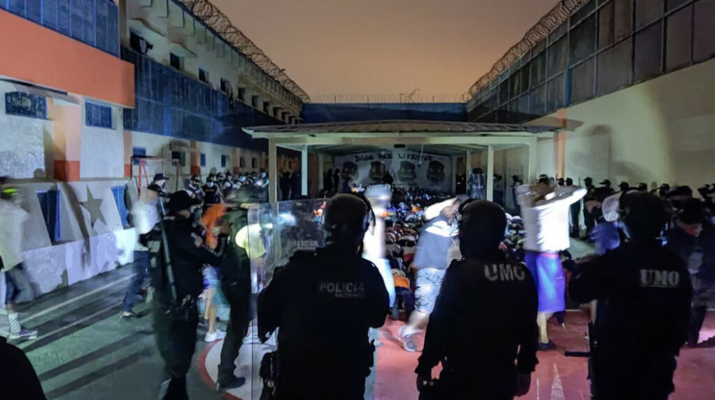 Policía halló dos granadas en operativo en la Penitenciaría del Litoral