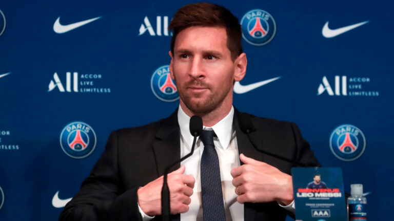 Lionel Messi durante la conferencia de prensa de su presentación oficial en el estadio Parc, el 11 de agosto de 2021.