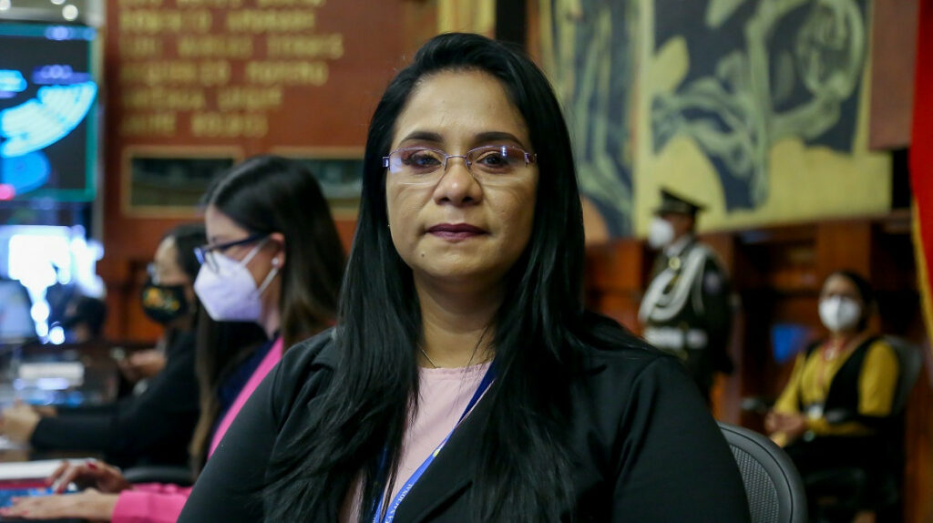 La ID expulsa a Bella Jiménez del partido tras denuncias de supuesta corrupción
