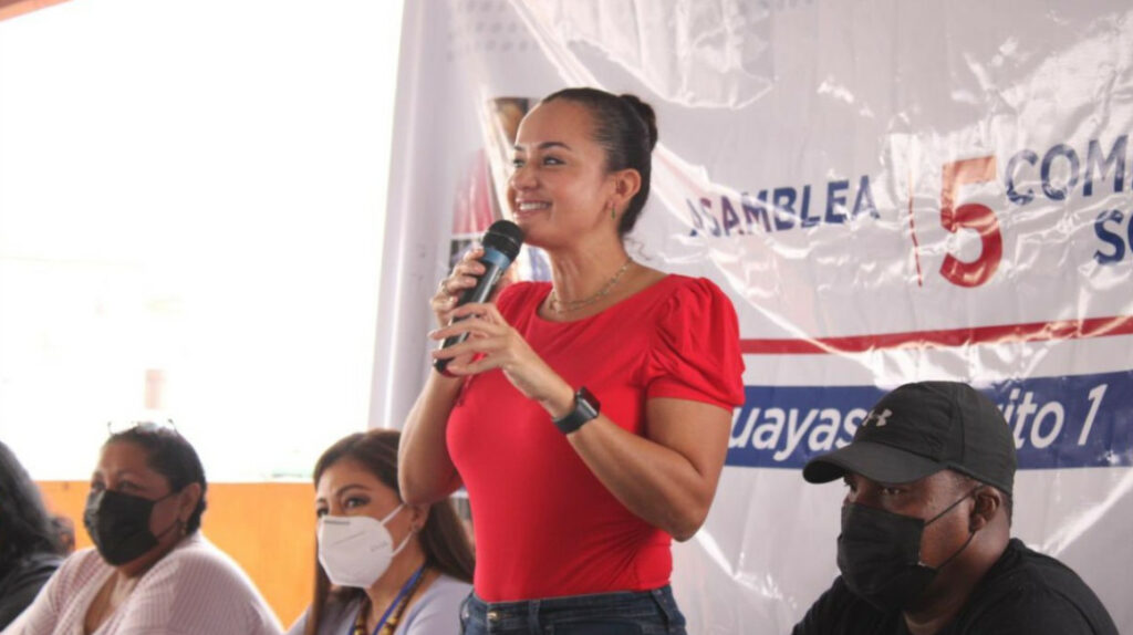 Marcela Aguiñaga busca ser el nuevo rostro del correísmo
