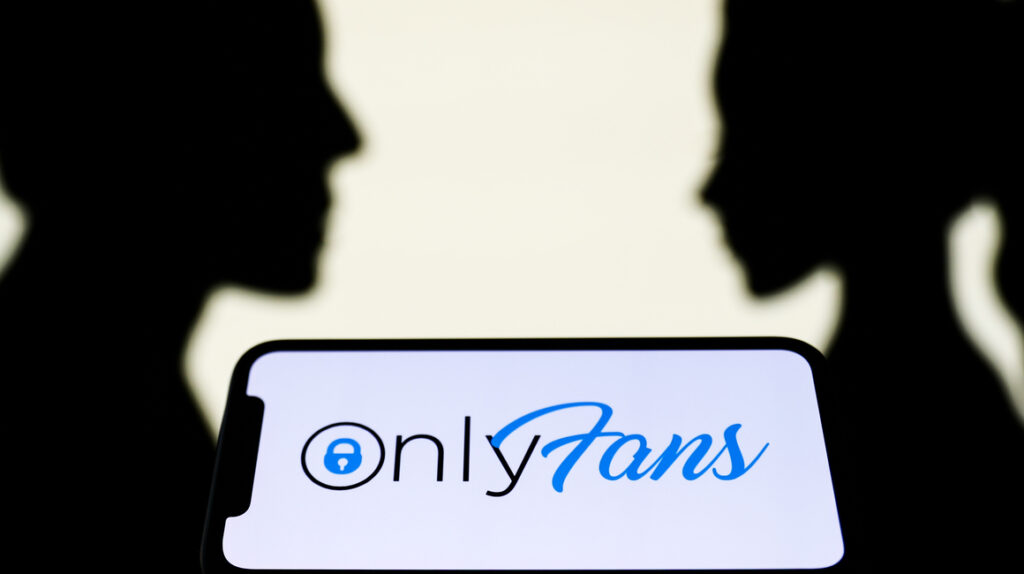 OnlyFans revierte prohibición de mostrar contenido “sexualmente explícito”