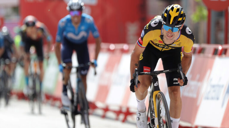 Primoz Roglic se lleva la victoria en la Etapa 11 de la Vuelta a España, el miércoles 25 de agosto de 2021.