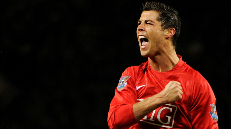 Cristiano Ronaldo celebra un gol del Manchester United ante el West Ham United, el 29 de octubre de 2008.
