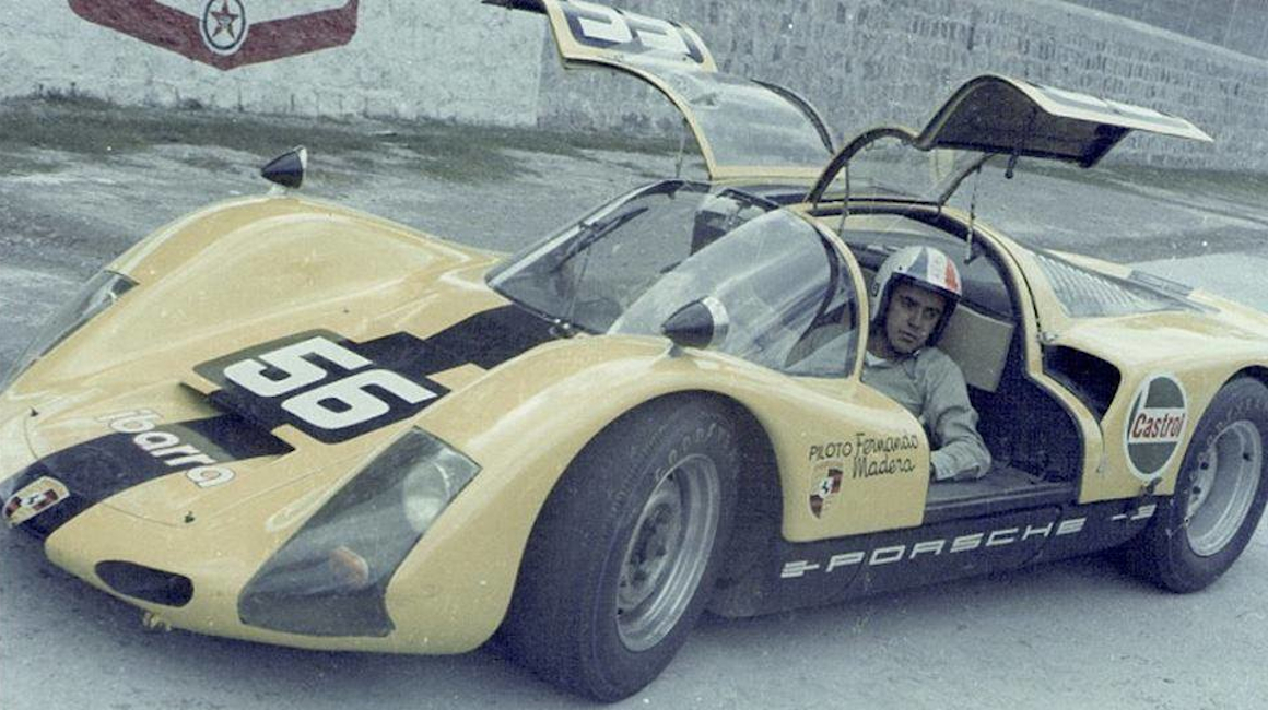 Fernando Madera, en el Porsche Carrera 6 que utilizó en las 12 Horas Marlboro. 