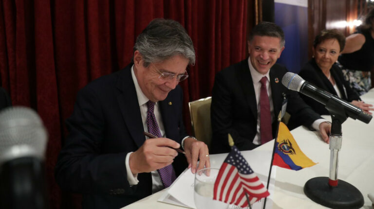 AB InBev se compromete a invertir USD 100 millones en Ecuador