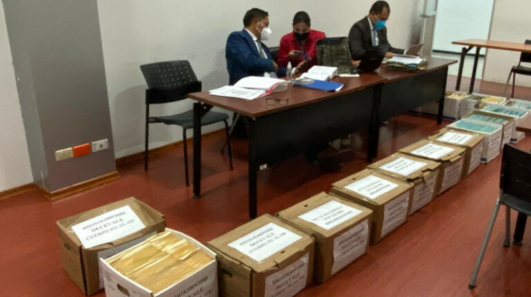 Prisión preventiva para dos exfuncionarios del Decevale por caso Isspol