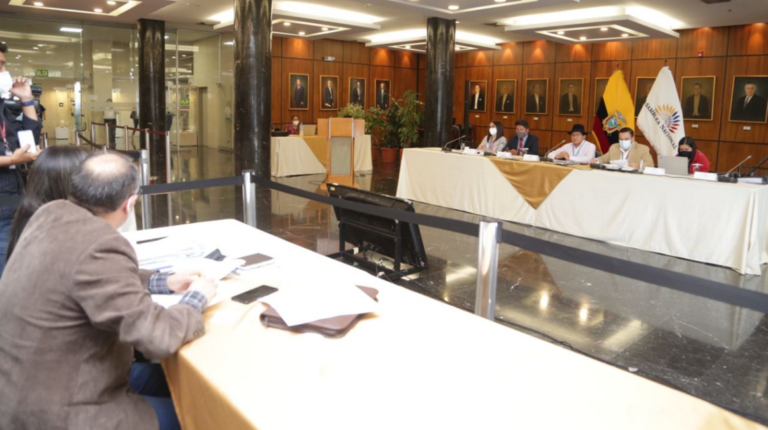 Por tercera vez, el Comité de Ética suspende audiencias del caso Bella Jiménez