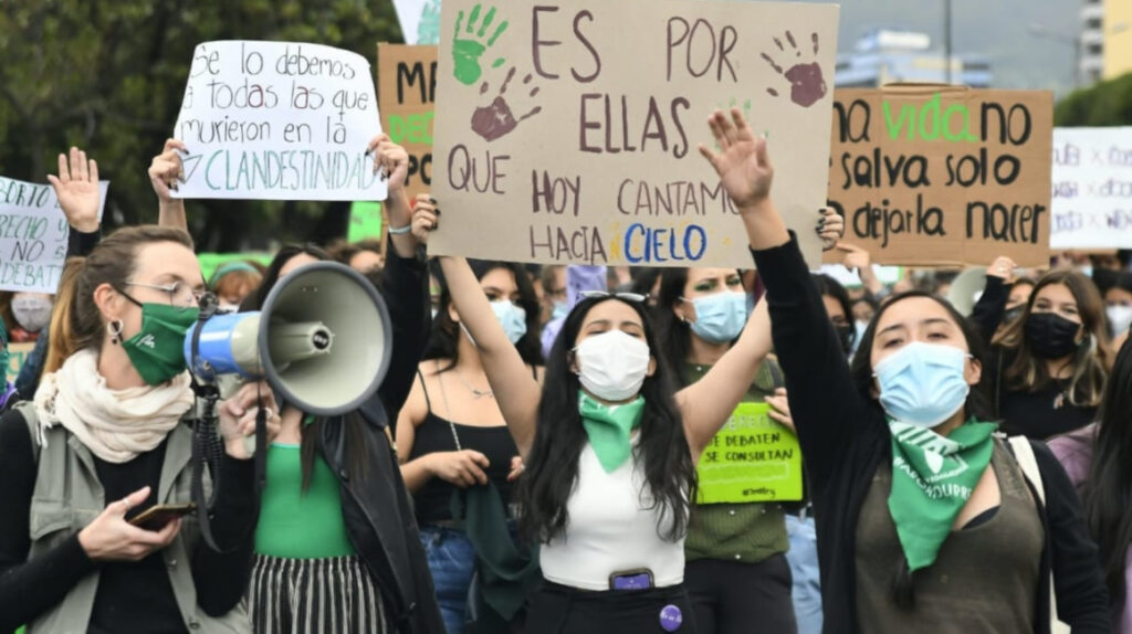 Veto fija plazo único de 12 semanas para el aborto por violación