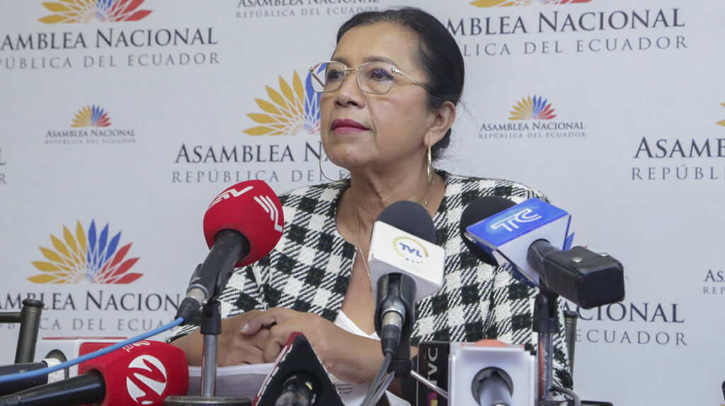 Guadalupe Llori denuncia intento de desestabilización en la Asamblea