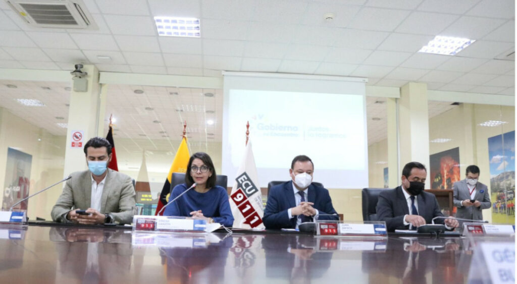 Estas son las nuevas restricciones para Navidad y Fin de Año en Ecuador