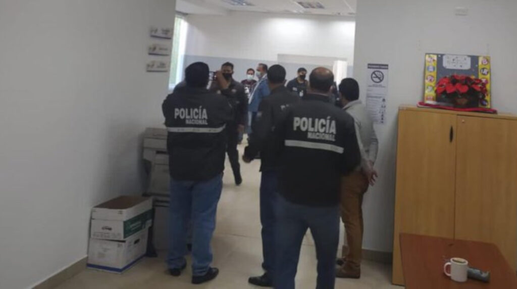 Policía y Fiscalía allanan oficinas de la Agencia Nacional de Tránsito